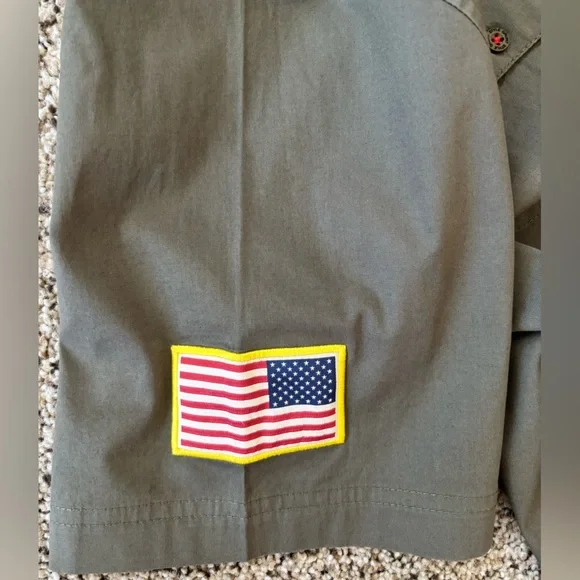 Grunt Style, button down, short sleeve shirt. Very Good Condition! Army Green. - Picture 9 of 11